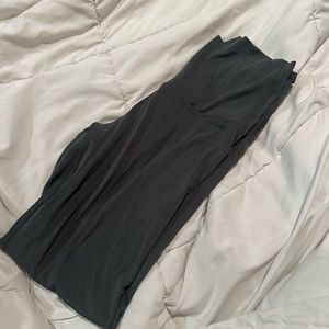 2 pairs of aerie leggings